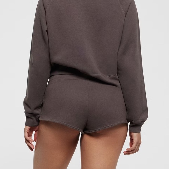 NWOT SKIMS French Terry Dolphin Short Size XS in Iron - Picture 4 of 6